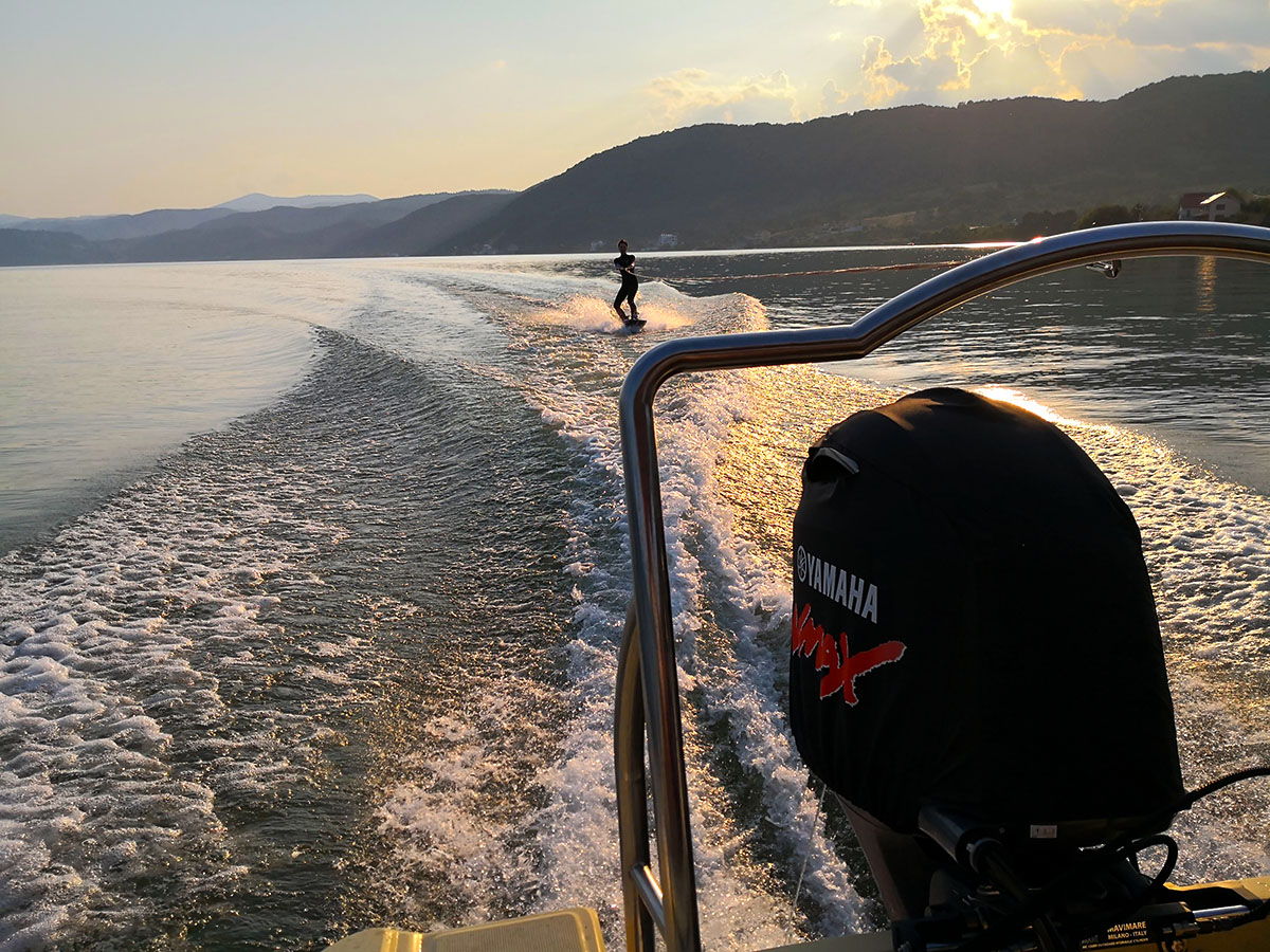 Plimbare pe Dunăre cu Ski Nautic