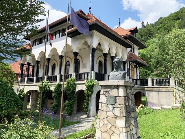 Muzeul Memorial Cezar Petrescu Busteni