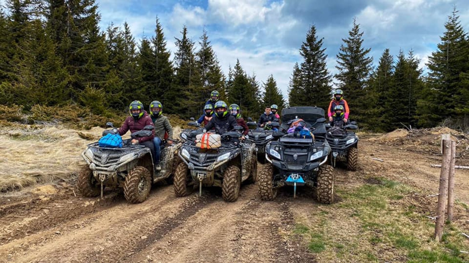 Adrenalină și distracție ATV-Off road. Experiență unică pe patru roți.